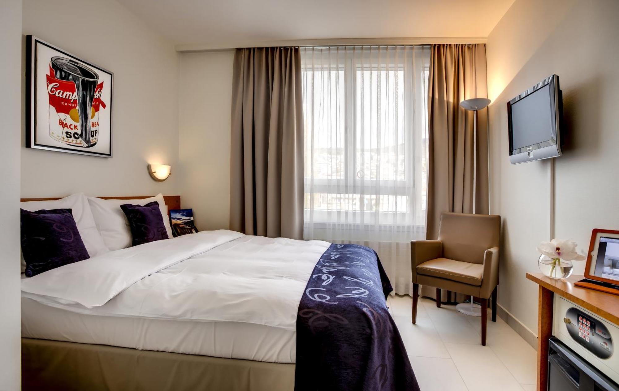 Hotel Beaulac Neuchâtel Habitación foto